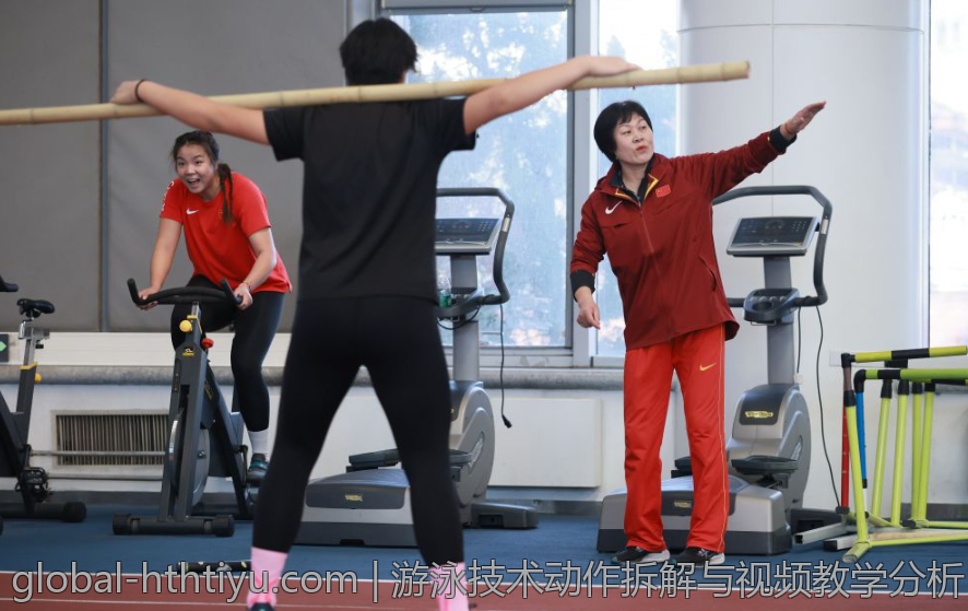 游泳技术动作拆解与视频教学分析